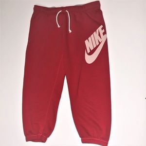 NIKE Capri Sweat pants
